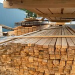 Ca. 385x Douglas Latten Fijnbezaagd, 25x45mm, lengte 400cm